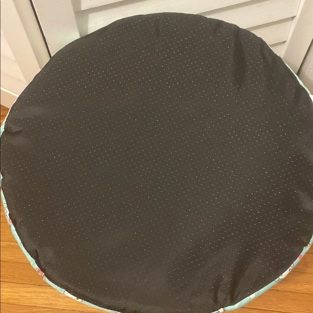 Peanuts Snoopy Small Pet Bed - Green